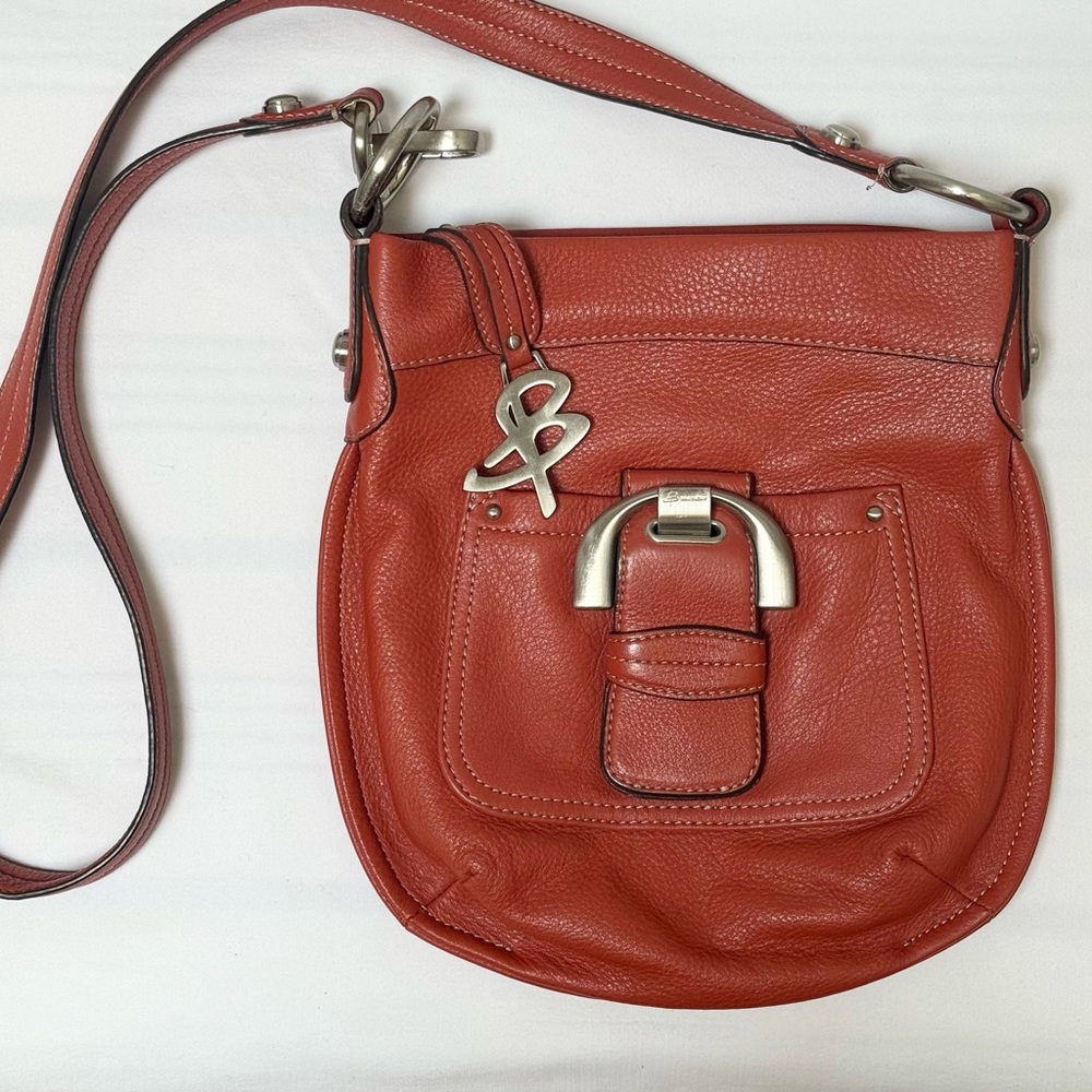 B. Makowsky Pebbled Leather Crossbody Bag